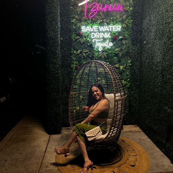 LV Damier Azur Felicie Crossbody Pouchette - Picture 3 of 10